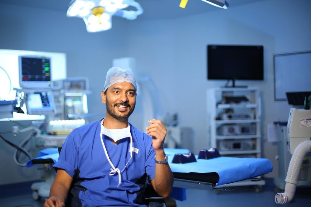 Chirurgie plastique et médecine esthétique : deux approches pour un même objectif